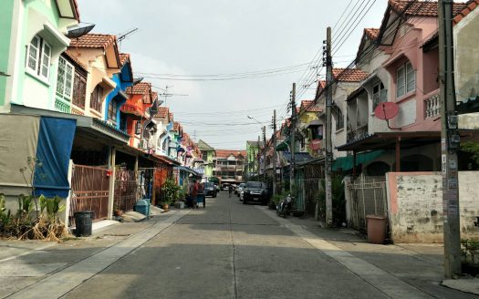 65003 ขายทาวน์เฮ้าส์ 2 ชั้น มบ.บัวทองธานีซอย7 ถนนกาญจนาภิเษก 2 ใกล็เซ็นทรัลเวสเกตบางใหญ่ นนทบุรี