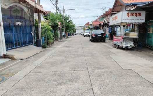 65018 ขายทาวน์เฮ้าส์ 2ชั้น ม.พูนสินธานี1 ถนนเคหะร่มเกล้า64 ลาดกระบัง กรุงเทพฯ