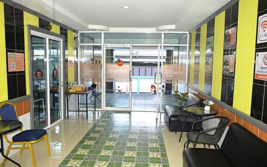 ขายโรงแรมอพาร์ตเม้นท์1ไร่เศษ ใกล้นิคมอมตะนคร ใกล้สนามบินสุวรรณภูมิ พานทอง ชลบุรี