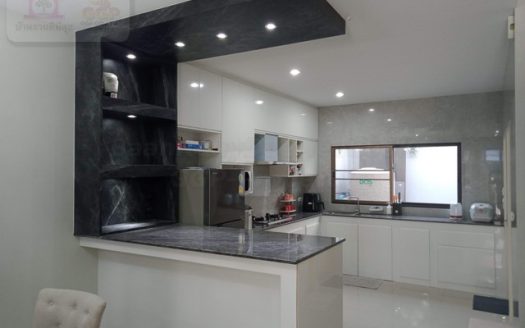 ขายทาวน์โฮม3ชั้น ม.นลินแกรนด์อเวนิวทับช้าง ถนนกรุงเทพกรีฑา-ศรีนครินทร์  ถนนรามคำแหง สะพานสูง กรุงเทพฯ