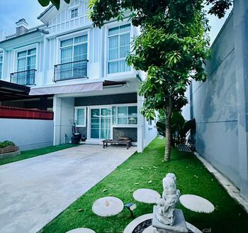 Rent Home Bangna 2bed 3bath 2car have in garden near internation shcool many  bangnaroad Bangkok