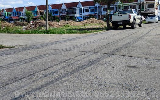 ขายที่ดิน ถนนพระยาสุเรนทร์35 รามอินทรา109 ตารางวาละ39,000บาท มี664ตรว.และ723.3ตรว. ทำเลดี บางชัน คลองสามวา  กรุงเทพฯ