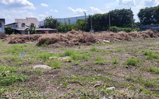 ขายที่ดิน ถนนพระยาสุเรนทร์35 รามอินทรา109 ตารางวาละ39,000บาท มี664ตรว.และ723.3ตรว. ทำเลดี บางชัน คลองสามวา  กรุงเทพฯ