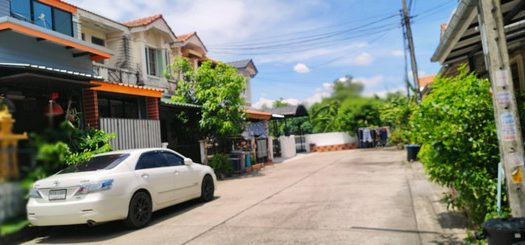ขายททาวน์เฮาส์ 2ชั้นหลังริม เนื้อที่46ตารางวา บ้านรื่นฤดี ถนนหทัยราษฏร์25 แขวงมีนบุรี เขตมีนบุรี กรุงเทพมหานคร 10510