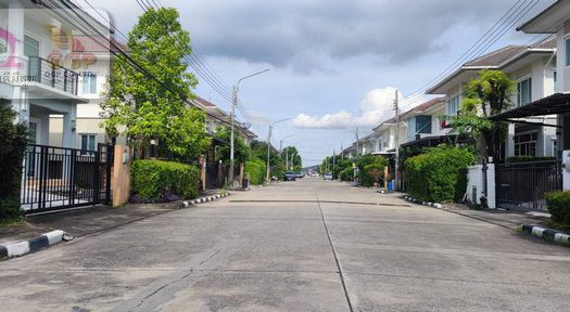 ขายถูก บ้านเดี่ยว 2 ชั้น หมู่บ้าน เดอะแพลนท์ พระราม 9-วงแหวนฯ1 ถนนพัฒนาชนบท แขวงคลองสองต้นนุ่น เขตลาดกระบัง กรุงเทพมหานคร 10520
