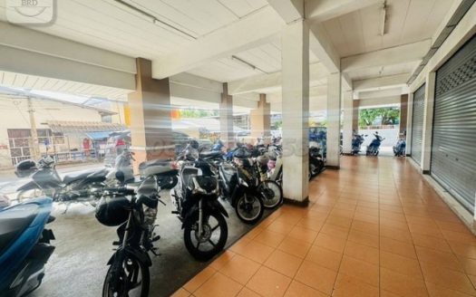 ขายอพาร์ทเม้นท์ทำเงิน 5 ชั้น Yield 8.3 % คุ้มค่าการลงทุน คืนทุนเร็ว ใกล้สถานีรถไฟฟ้าทิพวัล เนื้อที่ 166 ตารางวา ถนนเทพารักษ์ เมืองสมุทรปราการ