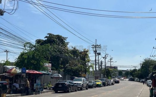 ขายที่ดินถนนนวลจันทร์ บางกะปิ เนื้อที่ 3 – 2 – ไร่ ตารางวาละ 230000 บางกะปิ บึงกุ่ม กรุงเทพมหานคร