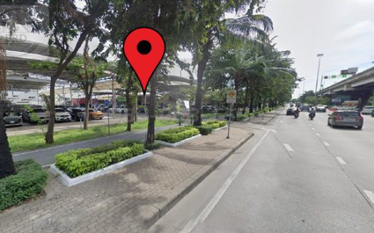 ขายถูกที่ดินสีแดง ถนนลาดพร้าว (เนื้อที่ 13-2-60.5 ไร่ ขายวาละ 250,000 บาท รวมเป็นเงิน 361 ล้าน) บางกะปิ กรุงเทพฯ