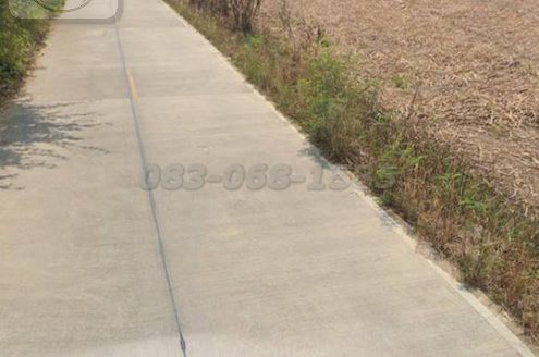 ขายที่ดินหนองใหญ่ หนองอิรุณ (เนื้อที่ 80-0-88 ไร่ ขายไร่ละ 1 ล้าน รวมเป็นเงิน 80 ล้าน) หนองอิรุณ อ.บ้านบึง จ.ชลบุรี