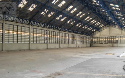 ให้เช่าโกดัง คลังสินค้า ทำเลทอง ติดถนนเทพารักษ์ พื้นที่ 1,260 ตารางเมตร ค่าเช่า200บาท/ตรม. เมือง สมุทรปราการ