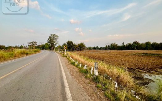 ขายถูกที่ดินสีม่วงกบินทร์บุรี (เนื้อที่ 126 ไร่ ขายไร่ละ 1.2 ล้าน) ต.บ่อทอง อ.กบินทร์บุรี จ.ปราจีนบุรี