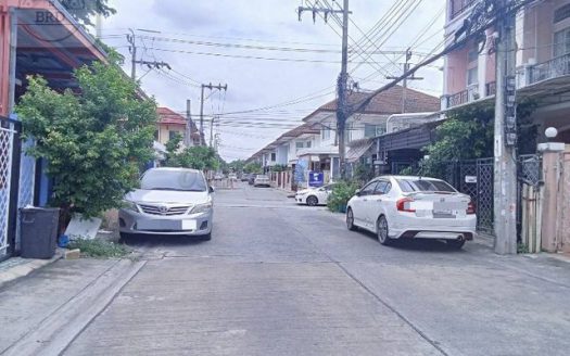 ทำเลทอง ทำเลเมือง ทาวน์โฮม 3 ชั้น ถนนนวมินทร์ – ถนนนวลจันทร์ บึงกุ่ม กรุงเทพมหานคร