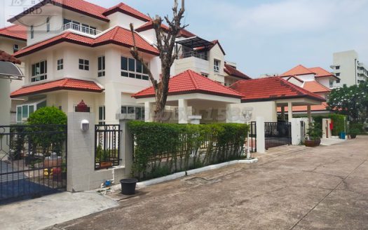 ทองหล่อเพียง 27 นาที พิเศษ 12.5 ล้านบาท บ้านเดี่ยว 3 ชั้น Villaนครินทร์  สุขุมวิท77 – สุขาภิบาล2  ประเวศ กรุงเทพฯ