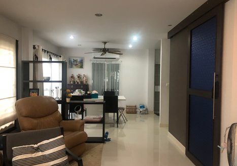 ราคาดี้ดี้น่าซื้อม๊ากม๊าก พร้อมเข้าอยู่ได้ทันที บ้านเดี่ยว 3 นอน 3 น้ำ จอดรถ2 คัน ใกล้เมกะบางนา เอโทมัลดีฟท์ปาล์ม ราคา 4.9 ล้าน บางพลี สมุทรปราการ