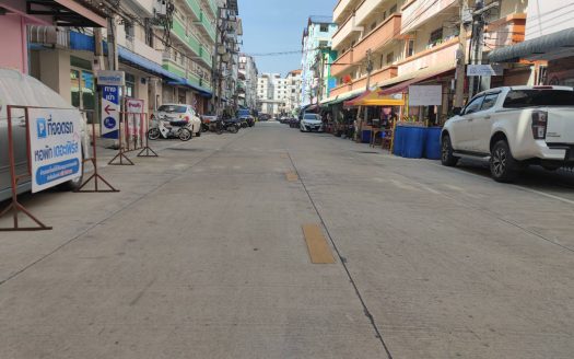 น่าซื้อลงทุน หอพักราคาถูก 6 ชั้น ห้องพัก 100 ห้อง ขาย 23 ล้าน มี 2 ตึก เนื้อที่ 120 ตารางวา คลองหลวง ปทุมธานี