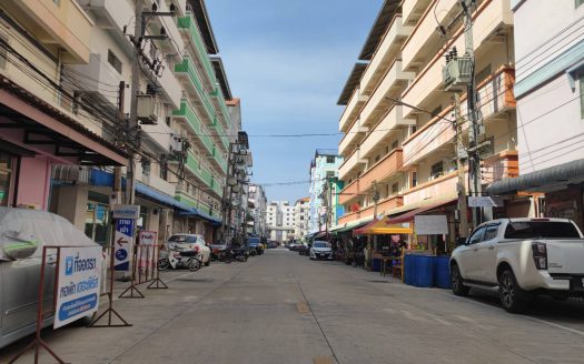 น่าซื้อลงทุน หอพักราคาถูก 6 ชั้น ห้องพัก 100 ห้อง ขาย 23 ล้าน มี 2 ตึก เนื้อที่ 120 ตารางวา คลองหลวง ปทุมธานี