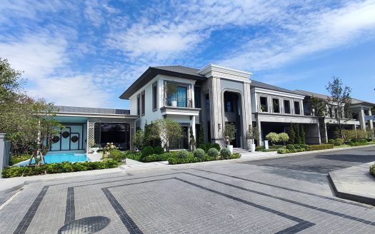 Luxury House For Sale Grand Bangkok Boulevard State Bangna ถนนคู่ขนานมอเตอร์เวย์ แขวงดอกไม้ เขตประเวศ กรุงเทพมหานคร