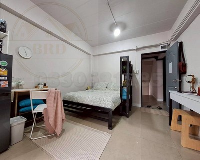 อพาร์ตเม้นท์ 5 ชั้น กลางใจเมืองลาดพร้าว บางกะปิ ห้องพัก 54 ห้อง เนื้อที่ 258 ตรว. เซเว่น 130 ม. ลาดพร้าว101 บางกะปิ กรุงเทพฯ