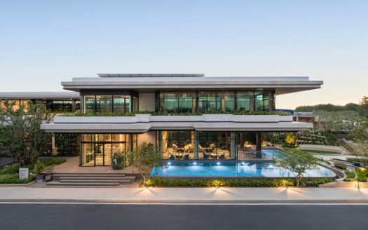 บ้านหรู 3 ชั้น The Gentry Cultivar Rama 9 สะพานสูง กรุงเทพมหานคร ราคา 57.9 ล้าน 550 SQM. 88.9 SQW. 5 นอน 6 น้ำ 4 ที่จอดรถ